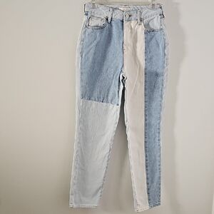 Pacson Mom Two-Tone Blue Jeans. High Rise. Straight Leg. Size 25